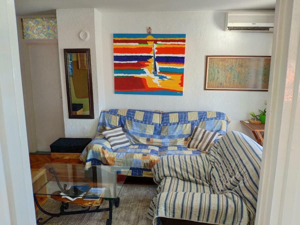 Apartman La Siesta Bar Bagian luar foto