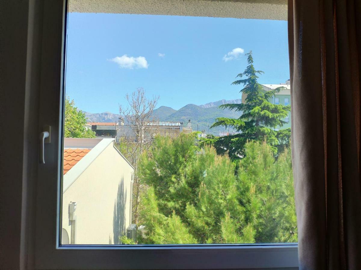 Apartman La Siesta Bar Bagian luar foto